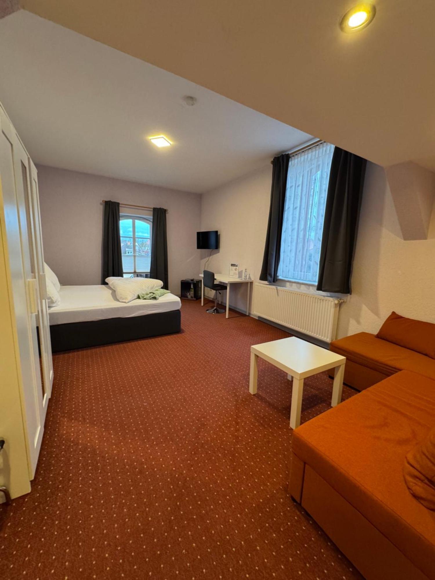 Hotel-Restaurant Christine Lübz Eksteriør bilde