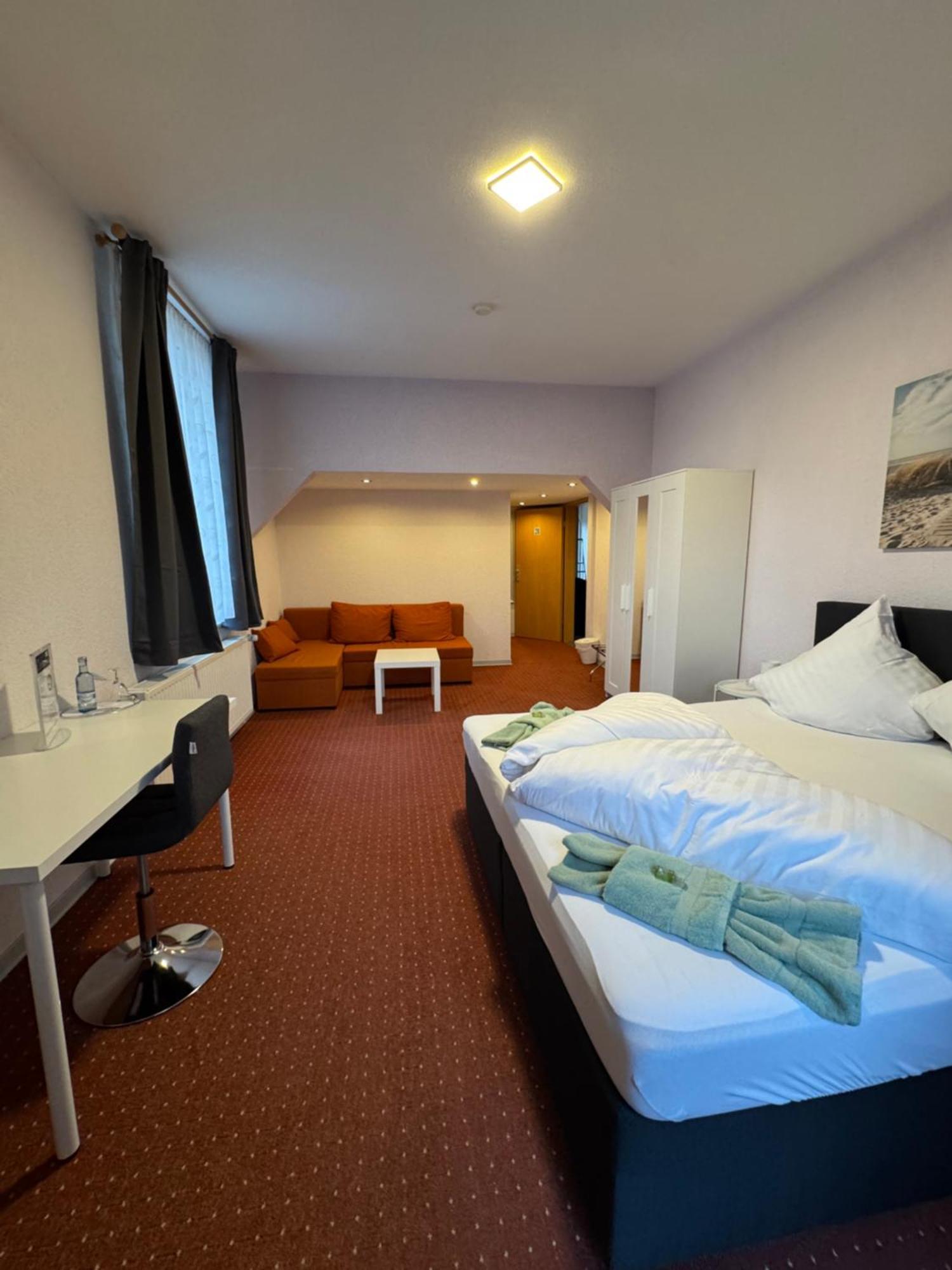 Hotel-Restaurant Christine Lübz Eksteriør bilde