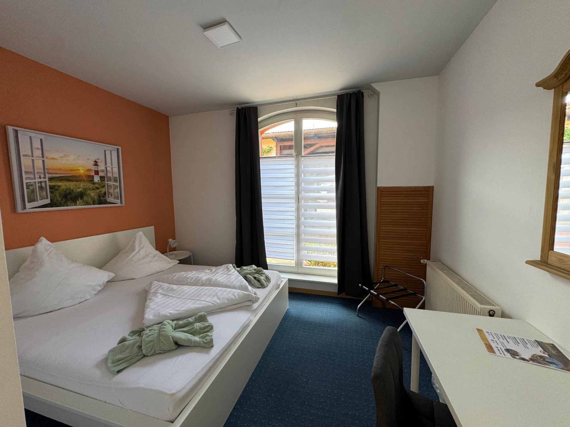 Hotel-Restaurant Christine Lübz Eksteriør bilde
